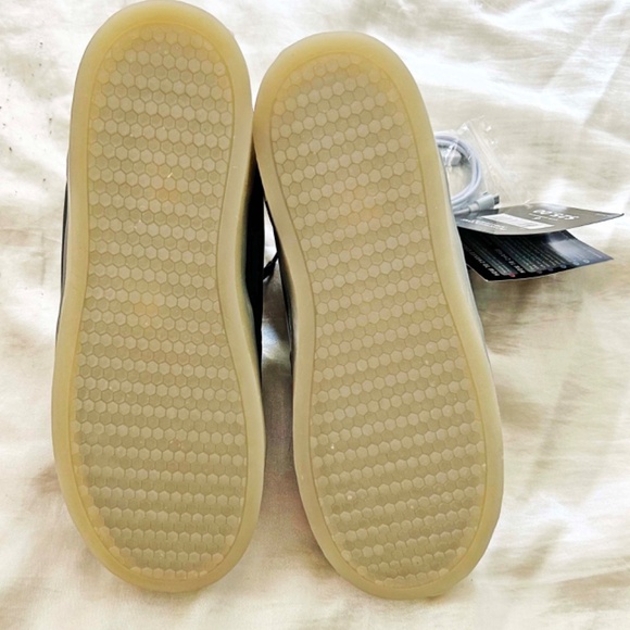 SHOES LITE-UP, MULTICOLOUR LIGHTS IN BOTH SOLE EDGES, EQUAL TO LADIES SIZE 8, - Picture 4 of 12